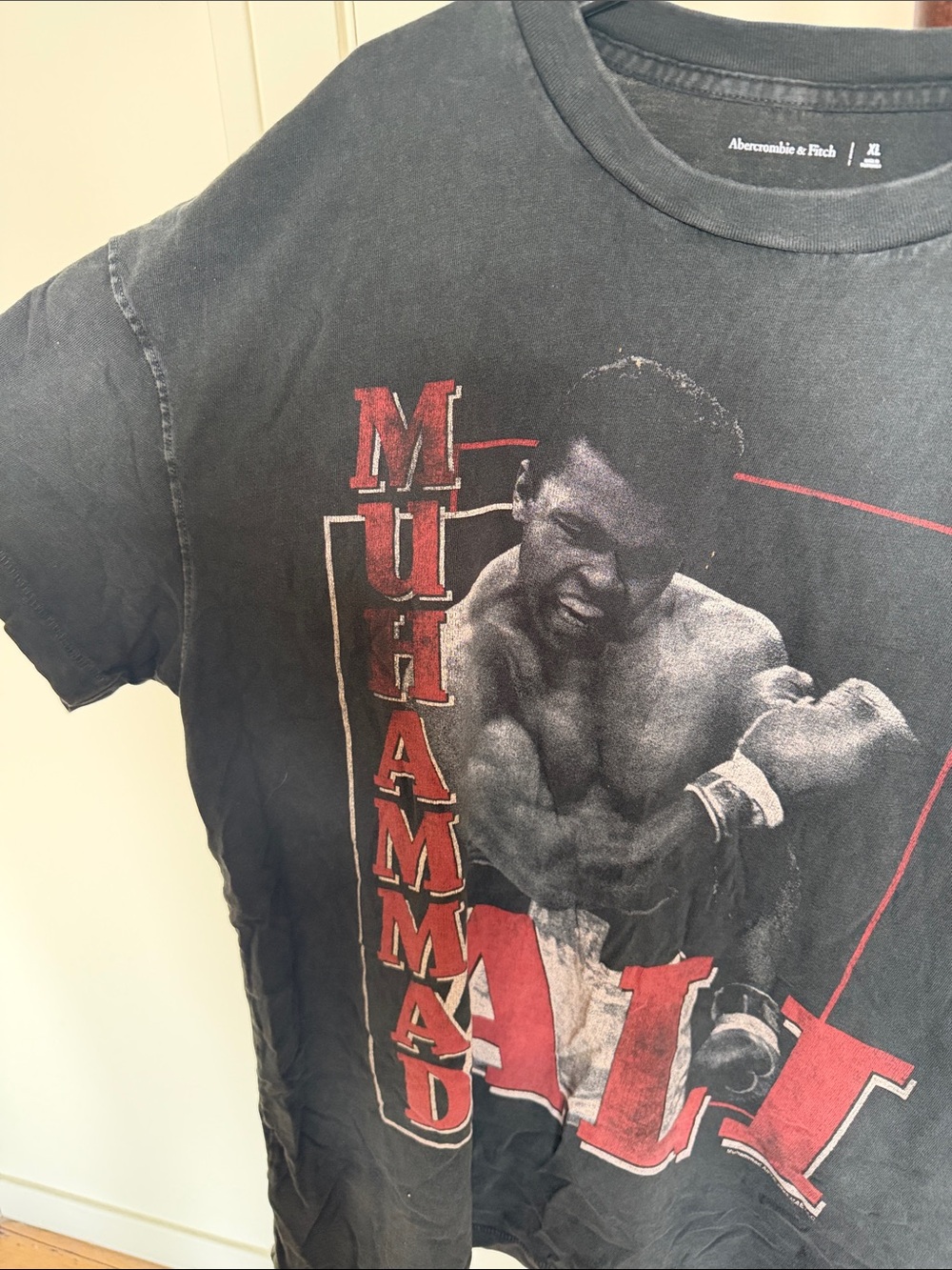 Muhammad Ali Graphic Tee - Picture 3 of 3